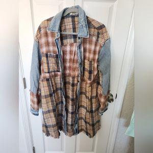 Gimmicks large jean and patchwork shacket